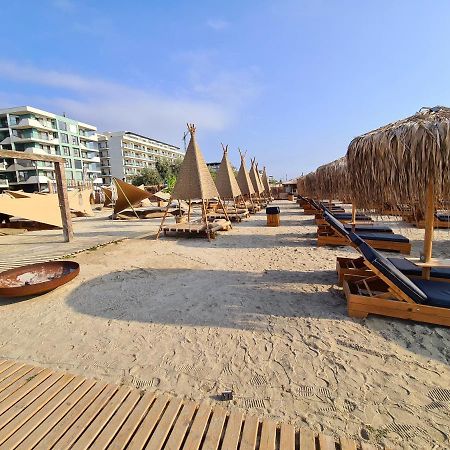 Vladimir Residence Mamaia Nord 那沃达利 外观 照片