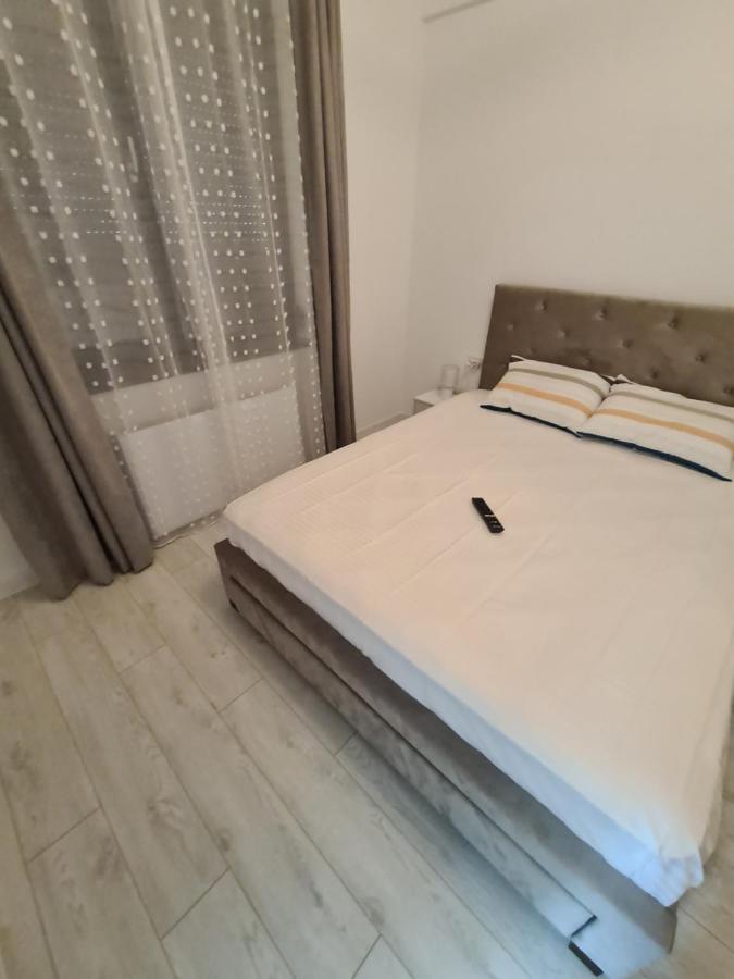Vladimir Residence Mamaia Nord 那沃达利 外观 照片